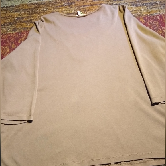 M top - Picture 3 of 7